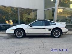 One-Owner 1986 Pontiac Fiero!